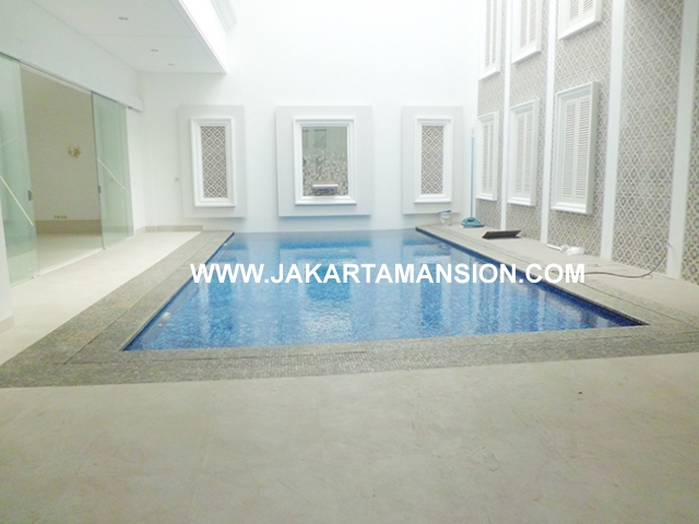 HR544 House for rent at Brawijaya Suitable to Embassy Close to kemang