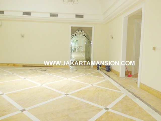 HR549 House for rent at at senopati (Kebayoran Baru) suitable for embassy