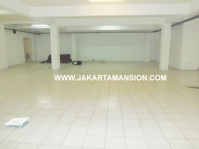 HR549 House for rent at at senopati (Kebayoran Baru) suitable for embassy