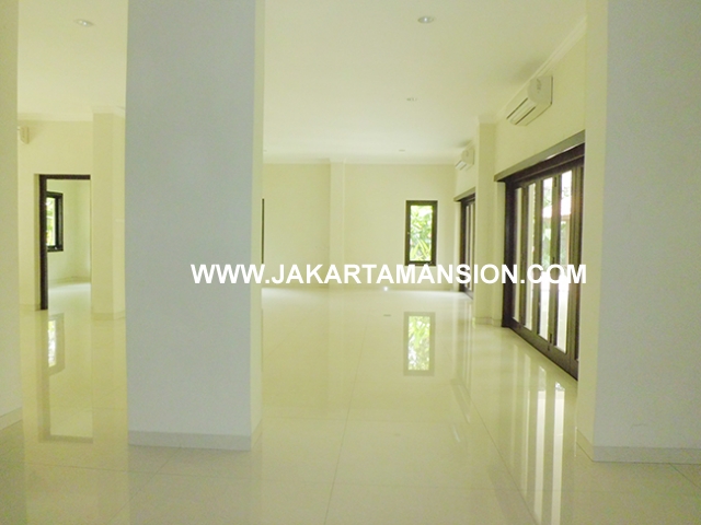 HR550 House for rent at at senopati (Kebayoran Baru) suitable for embassy
