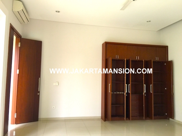 HR562 house for rent lease at kemang rumah kemang jakarta selatan disewakan