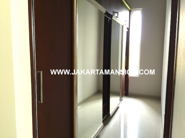 HR562 house for rent lease at kemang rumah kemang jakarta selatan disewakan