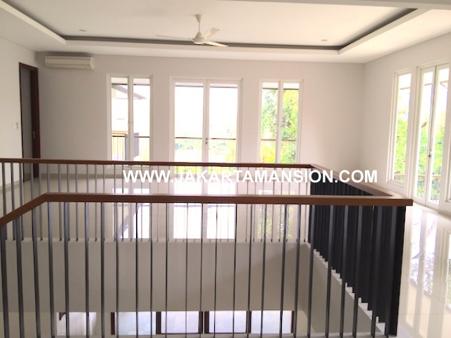 HR562 house for rent lease at kemang rumah kemang jakarta selatan disewakan