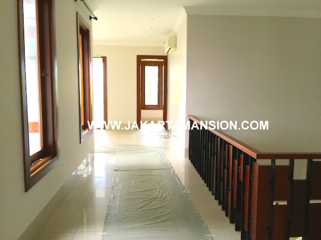 HR563 house for rent lease in kemang rumah disewakan di kemang