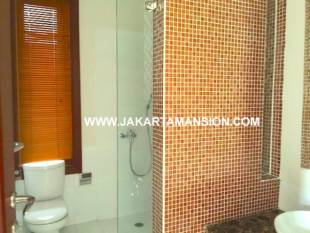 HR563 house for rent lease in kemang rumah disewakan di kemang