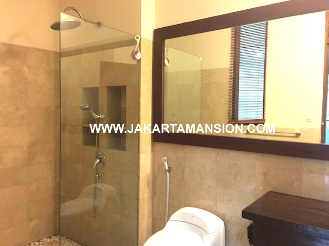 HR567 Excellent house for rent at Kemang Jakarta Selatan cheap price