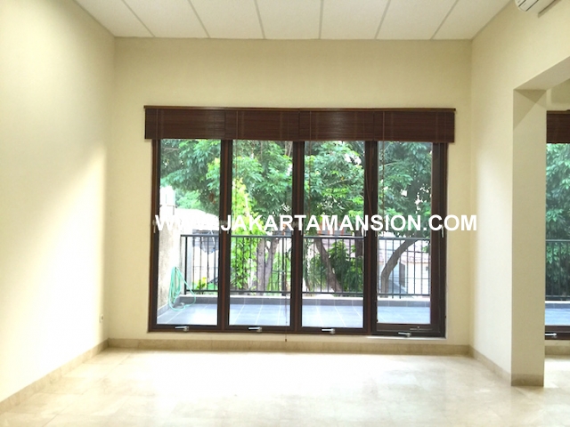 HR567 Excellent house for rent at Kemang Jakarta Selatan cheap price