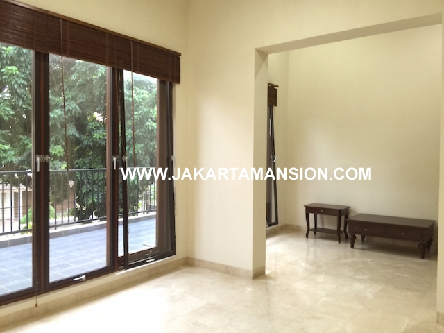 HR567 Excellent house for rent at Kemang Jakarta Selatan cheap price
