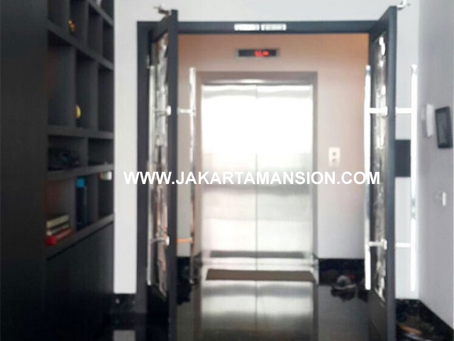 AS573 Luxury Penthouse Apartement Kemang Village dengan 2 Lift Dijual For Sale
