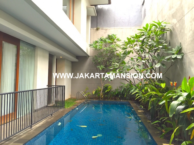 HR574 House for rent at senopati kebayoran baru for lease disewakan