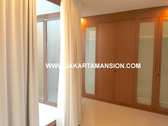 HR574 House for rent at senopati kebayoran baru for lease disewakan