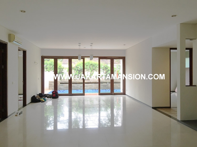 HR585 House for rent at senopati kebayoran baru 