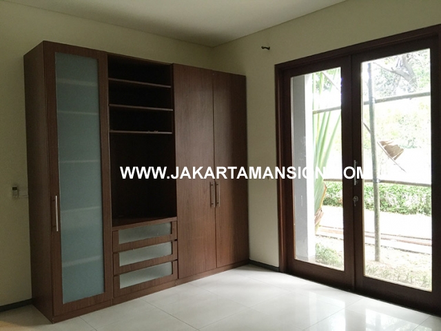 HR585 House for rent at senopati kebayoran baru 