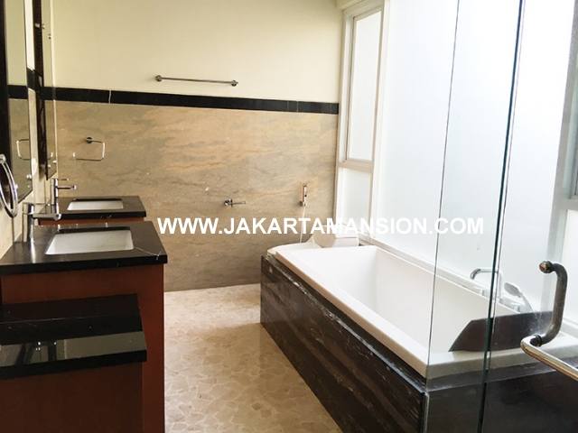 HR588 House for rent at senopati kebayoran baru
