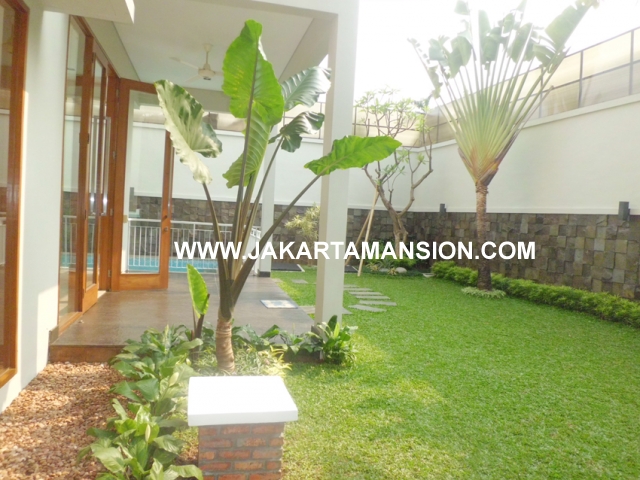 HR590 Compound for rent at Kemang