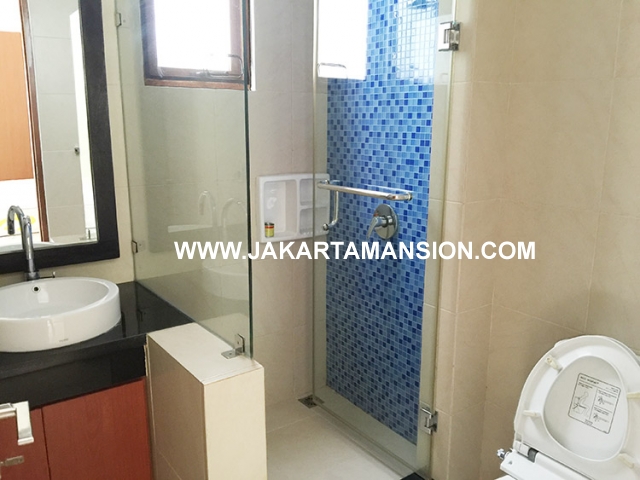 HR591 Compound for rent at Kemang