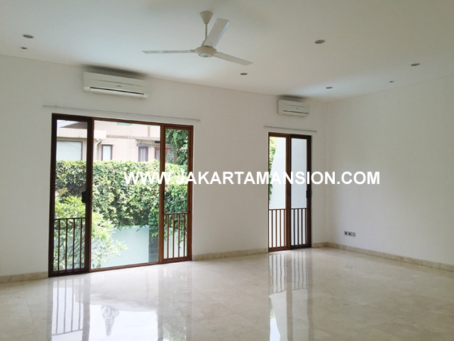 HR591 Compound for rent at Kemang