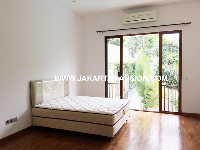 HR591 Compound for rent at Kemang