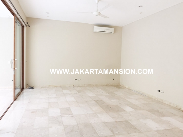 HR592 Compound for rent at Pejaten close to kemang
