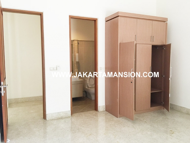 HR593 Compound for rent at Kemang