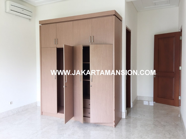 HR593 Compound for rent at Kemang