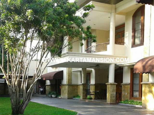 HS613 Rumah jalan sriwijaya senopati kebayoran baru dijual murah jarang ada house for sale