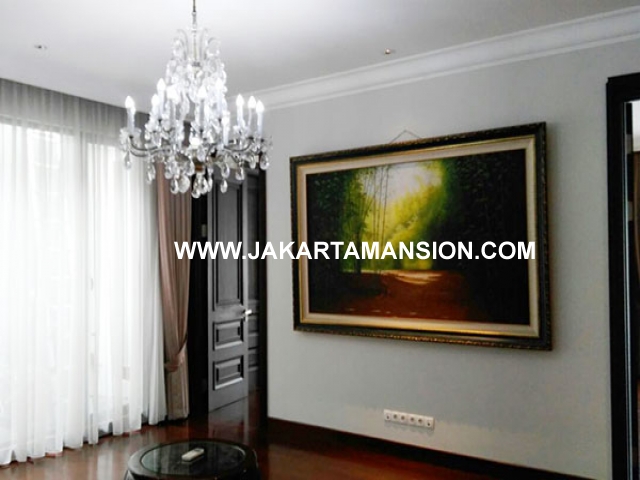 HS664 Rumah bagus jalan hanglekiu kebayoran baru dijual murah ada swimming pool dan Lift