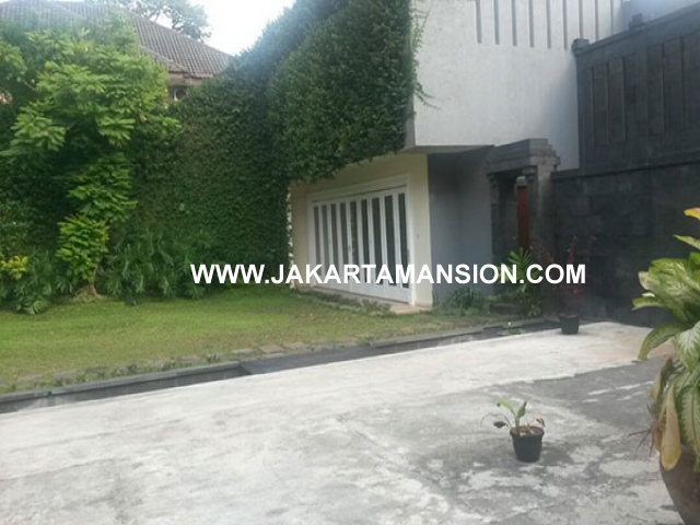 HS676 Rumah Jalan Tirtayasa Kebayoran Baru Senopati Dijual Murah ada Pool