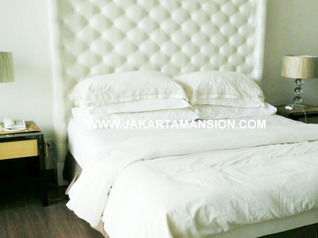 AS689 Apartement Pakubuwono House private pool 3 lantai dijual murah