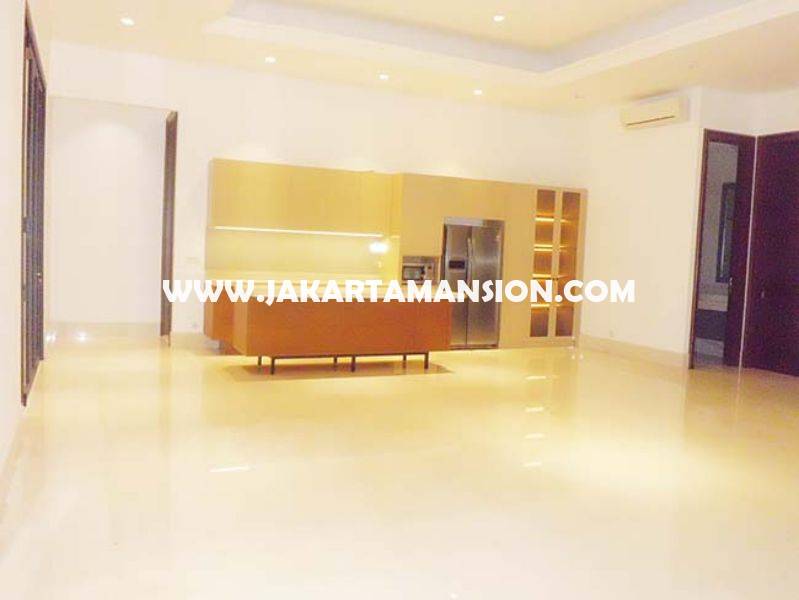 HR746 House for rent at Brawijaya