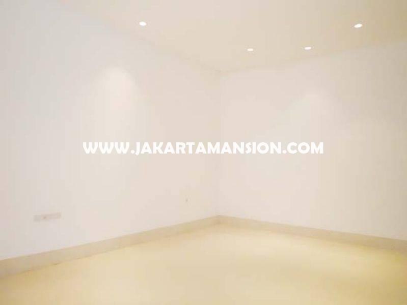 HR746 House for rent at Brawijaya