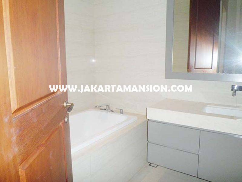 HR746 House for rent at Brawijaya