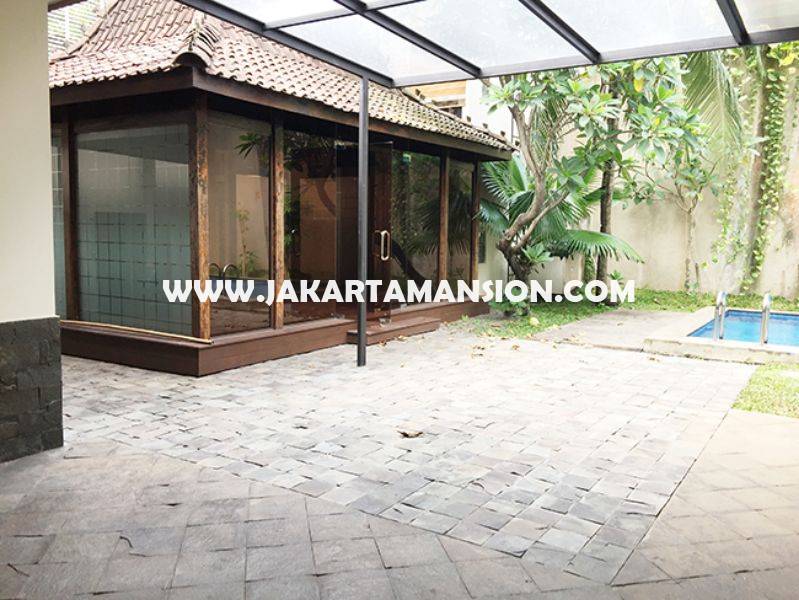 HR747 House for Lease Rent Sewa at Senopati Kebayoran Baru