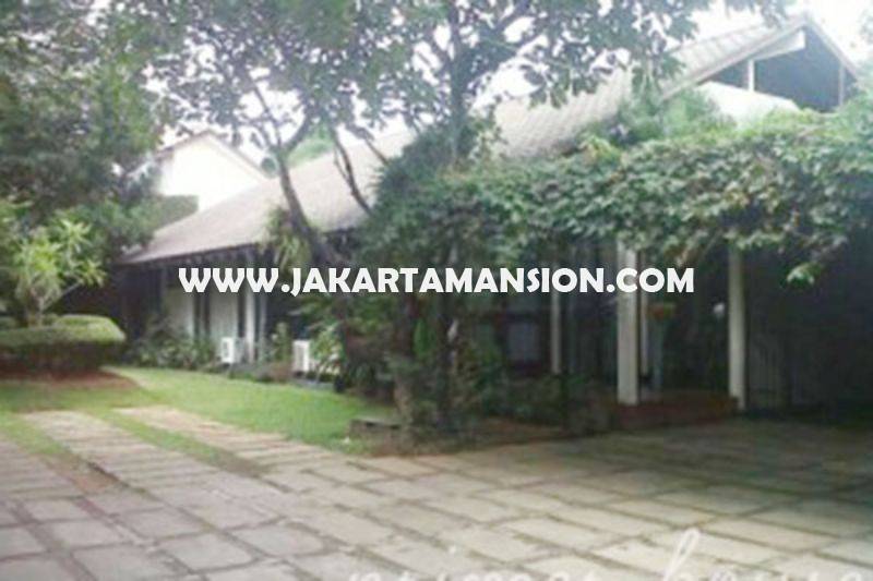 HS751 Rumah Menteng Jalan SUWIRYO dekat Tanjung Cendana Dijual Murah