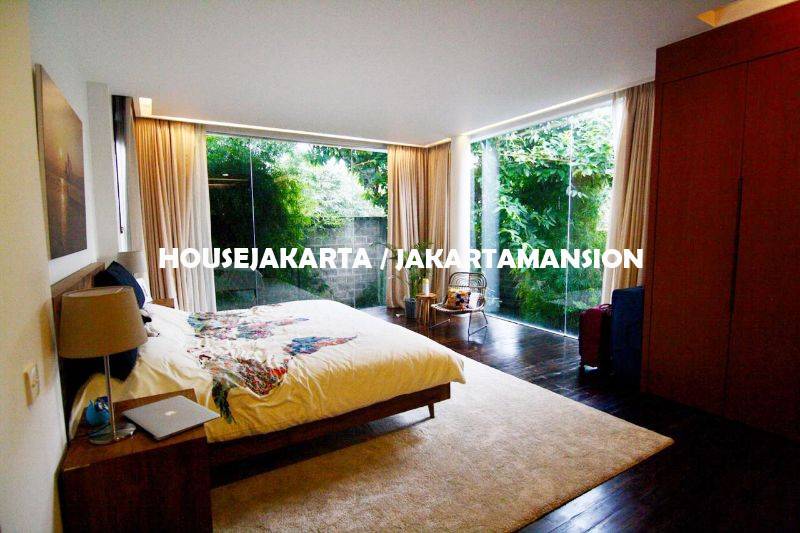 HR766 Compound for rent at Jati Padang South Jakarta