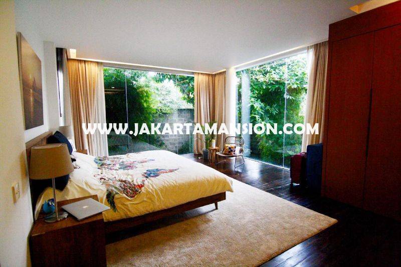 HR776 Compound House at Jatipadang For Rent Sewa Lease Wide Land and Green Area