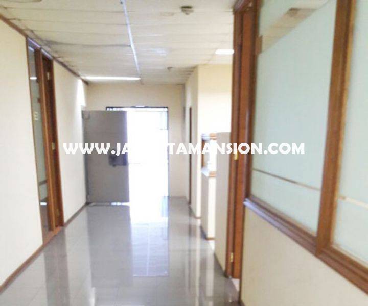 CS777 Gedung Kantor 4 Lantai di Menteng Jakarta Pusat Dijual Cepat Murah 85 Milyar