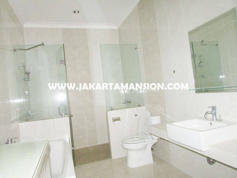 HR778 House for rent sewa lease at Senayan (Kebayoran Baru) 