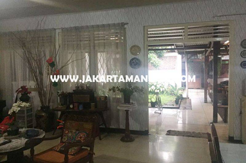 HS794 Rumah jalan Wijaya 7 Kebayoran Baru dekat Senopati Jakarta Selatan Dijual Murah