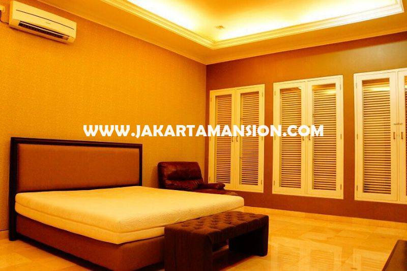 HR812 House for rent sewa lease at Cilandak (South Jakarta)
