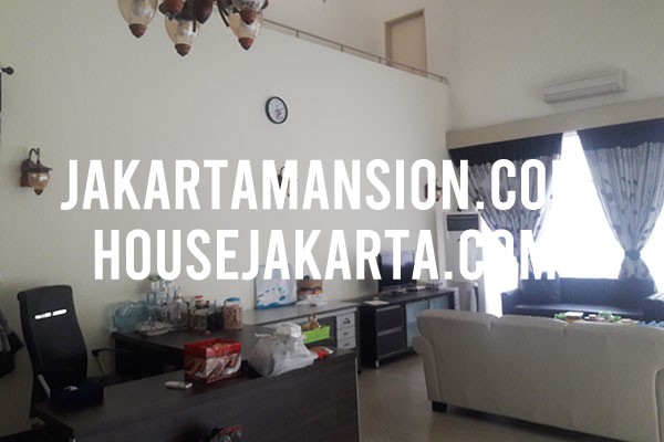 HS821 Dijual Rumah 2 lantai jalan Subang Menteng Hadap Timur Tanah Persegi