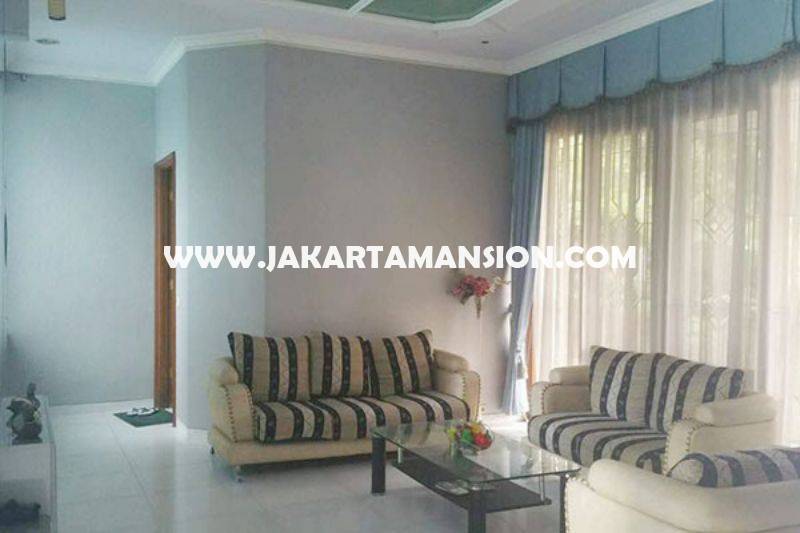 HS828 Rumah Jalan Dharmawangsa dekat Brawijaya Kebayoran Baru Dijual Murah ada Pool