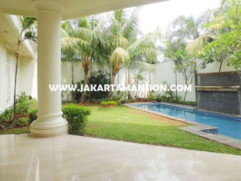 HS832 Rumah Bagus Jalan Kemang Jakarta Selatan ada Pool bebas banjir Dijual Murah