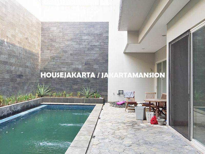 HR954 House for rent sewa lease at Pondok Indah