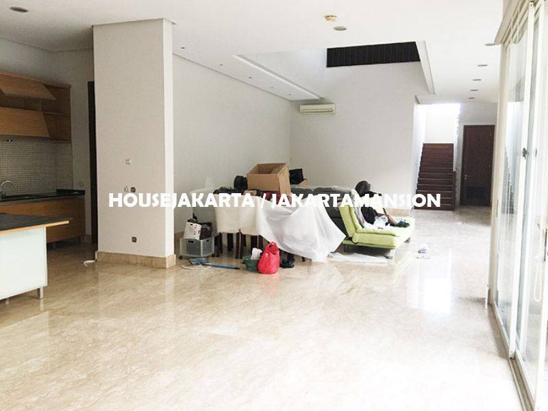 HR954 House for rent sewa lease at Pondok Indah