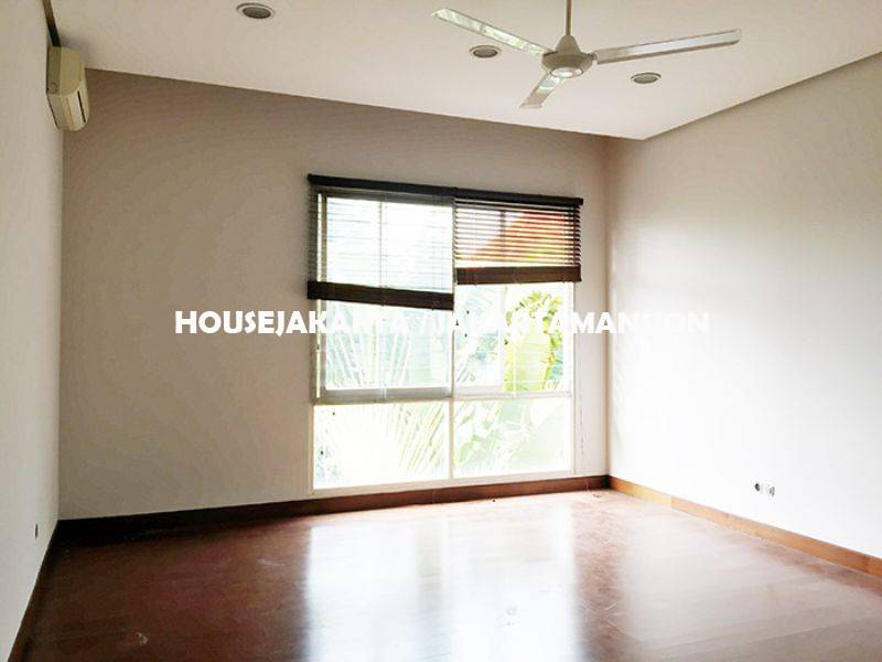 HR954 House for rent sewa lease at Pondok Indah