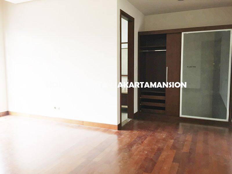 HR954 House for rent sewa lease at Pondok Indah