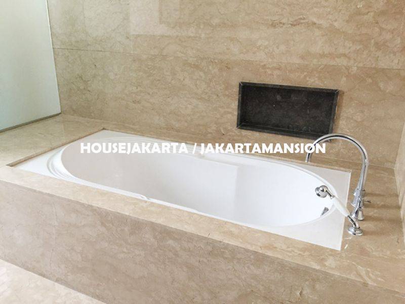 HR954 House for rent sewa lease at Pondok Indah