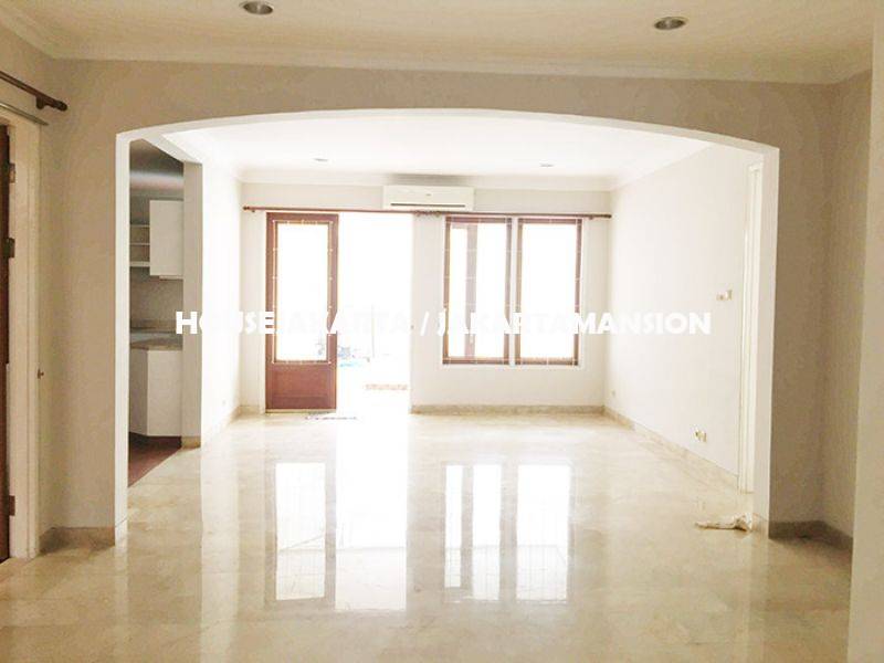 HR956 House for rent sewa lease at Pondok Indah