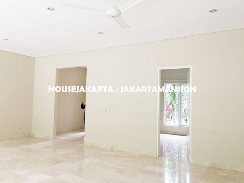 HR957 Compound for rent lease sewa at Kemang